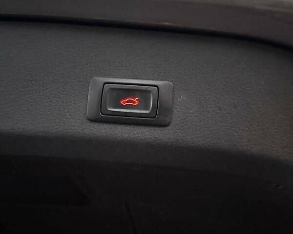 Сірий Ауді Ку 7, об'ємом двигуна 3 л та пробігом 300 тис. км за 15900 $, фото 21 на Automoto.ua