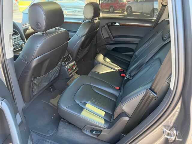 Сірий Ауді Ку 7, об'ємом двигуна 3 л та пробігом 81 тис. км за 10000 $, фото 10 на Automoto.ua