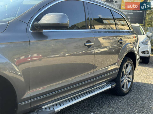 Серый Ауди Ку 7, объемом двигателя 2.97 л и пробегом 297 тыс. км за 20500 $, фото 5 на Automoto.ua