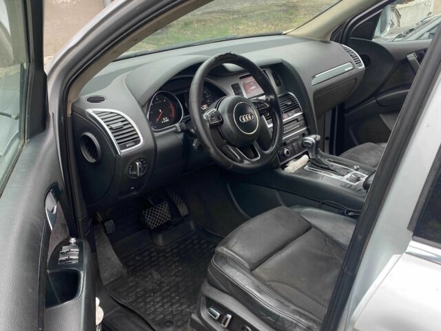 Сірий Ауді Ку 7, об'ємом двигуна 0 л та пробігом 200 тис. км за 12400 $, фото 12 на Automoto.ua