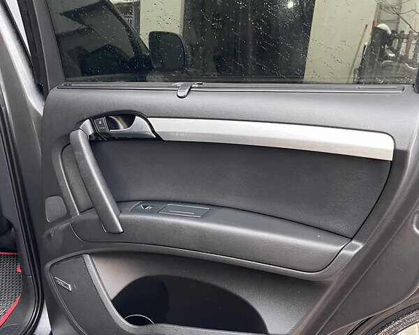 Ауди Ку 7 2013 в Тернополе на Automoto.ua Серый Ауди Ку 7, объемом двигателя 3 л и пробегом 280 тыс. км за 18500 $, фото 11 на Automoto.ua