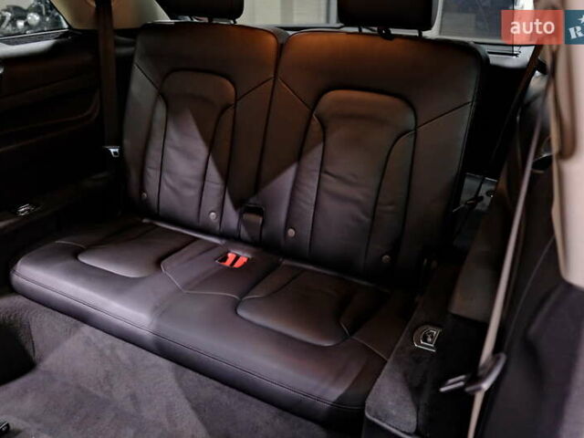 Серый Ауди Ку 7, объемом двигателя 3 л и пробегом 126 тыс. км за 12900 $, фото 49 на Automoto.ua