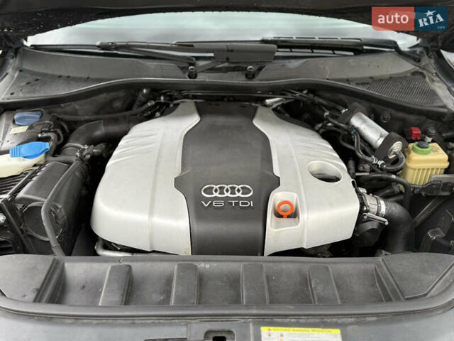 Серый Ауди Ку 7, объемом двигателя 2.97 л и пробегом 289 тыс. км за 15900 $, фото 13 на Automoto.ua