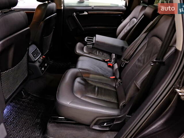 Серый Ауди Ку 7, объемом двигателя 3 л и пробегом 126 тыс. км за 12900 $, фото 38 на Automoto.ua