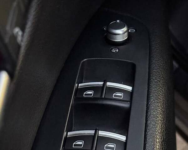 Сірий Ауді Ку 7, об'ємом двигуна 3 л та пробігом 300 тис. км за 15900 $, фото 11 на Automoto.ua