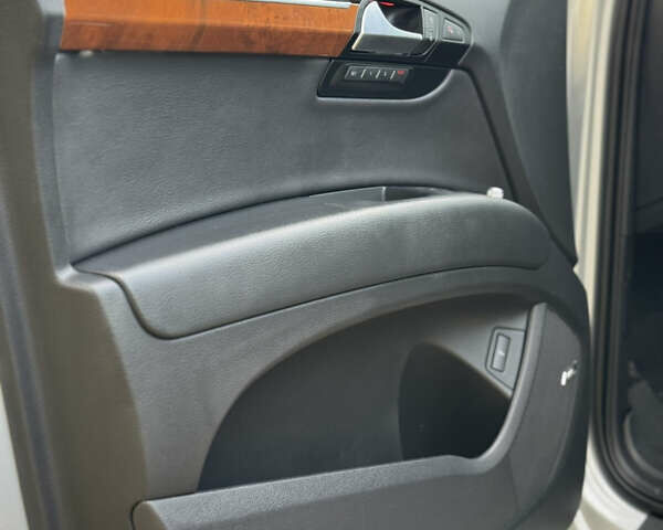 Серый Ауди Ку 7, объемом двигателя 3 л и пробегом 190 тыс. км за 17500 $, фото 27 на Automoto.ua