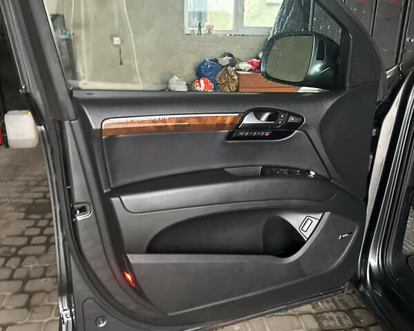 Ауди Ку 7 2013 в Самборе на Automoto.ua Серый Ауди Ку 7, объемом двигателя 3 л и пробегом 219 тыс. км за 12800 $, фото 25 на Automoto.ua