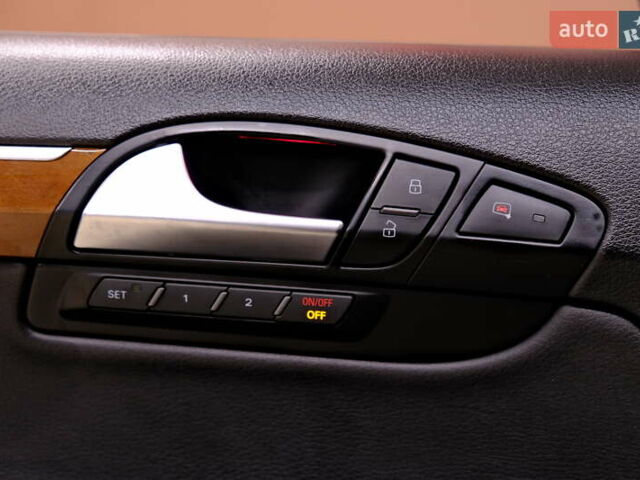 Серый Ауди Ку 7, объемом двигателя 3 л и пробегом 126 тыс. км за 12900 $, фото 18 на Automoto.ua