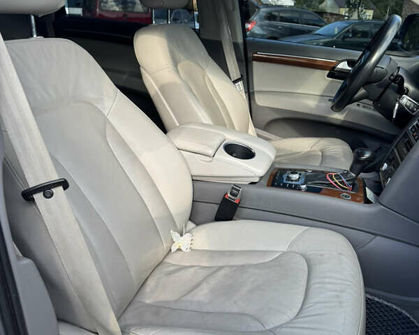 Серый Ауди Ку 7, объемом двигателя 2.97 л и пробегом 297 тыс. км за 20500 $, фото 12 на Automoto.ua