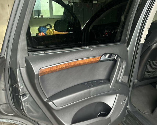 Ауди Ку 7 2013 в Самборе на Automoto.ua Серый Ауди Ку 7, объемом двигателя 3 л и пробегом 219 тыс. км за 12800 $, фото 14 на Automoto.ua