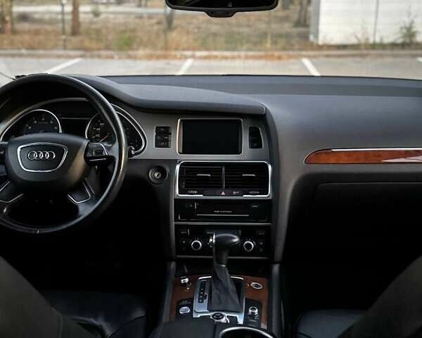 Сірий Ауді Ку 7, об'ємом двигуна 3 л та пробігом 300 тис. км за 15900 $, фото 15 на Automoto.ua