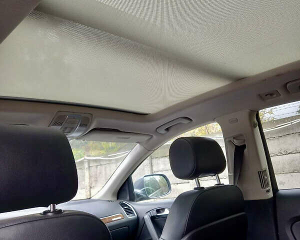 Сірий Ауді Ку 7, об'ємом двигуна 3 л та пробігом 148 тис. км за 15500 $, фото 5 на Automoto.ua