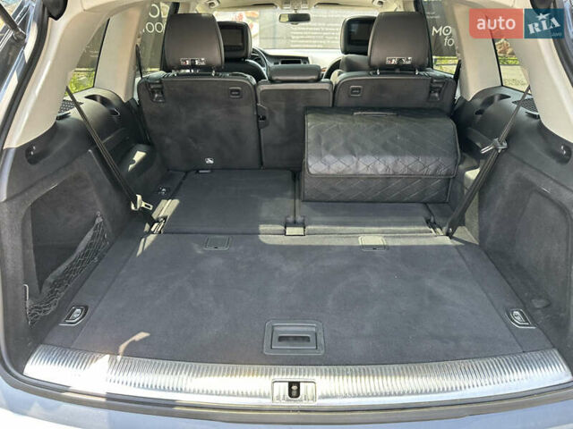 Ауди Ку 7 2013 в Хмельницком на Automoto.ua Серый Ауди Ку 7, объемом двигателя 2.97 л и пробегом 322 тыс. км за 20000 $, фото 11 на Automoto.ua