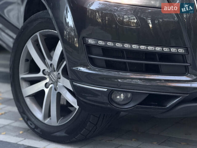 Ауді Ку 7 2014 у Тернополі на Automoto.ua Сірий Ауді Ку 7, об'ємом двигуна 3 л та пробігом 180 тис. км за 14999 $, фото 16 на Automoto.ua