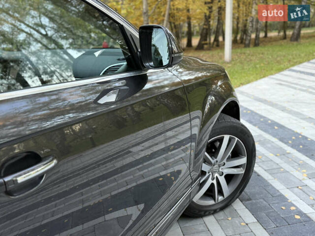 Ауді Ку 7 2014 у Тернополі на Automoto.ua Сірий Ауді Ку 7, об'ємом двигуна 3 л та пробігом 180 тис. км за 14999 $, фото 11 на Automoto.ua