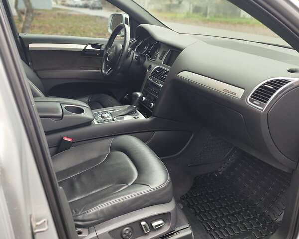 Серый Ауди Ку 7, объемом двигателя 2.97 л и пробегом 177 тыс. км за 20750 $, фото 16 на Automoto.ua