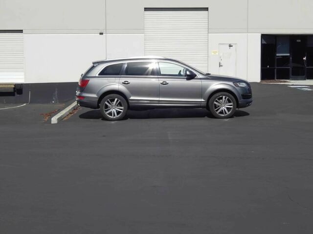 Сірий Ауді Ку 7, об'ємом двигуна 3 л та пробігом 82 тис. км за 9000 $, фото 7 на Automoto.ua