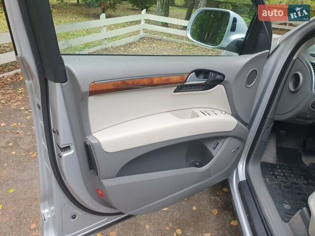 Серый Ауди Ку 7, объемом двигателя 3 л и пробегом 155 тыс. км за 13800 $, фото 6 на Automoto.ua