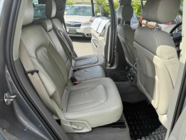 Серый Ауди Ку 7, объемом двигателя 3 л и пробегом 80 тыс. км за 10000 $, фото 10 на Automoto.ua