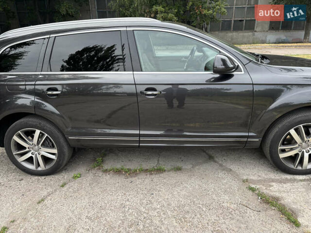 Серый Ауди Ку 7, объемом двигателя 3 л и пробегом 127 тыс. км за 15400 $, фото 6 на Automoto.ua