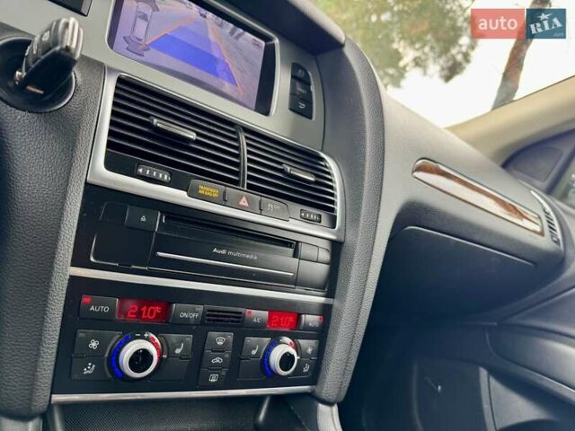 Сірий Ауді Ку 7, об'ємом двигуна 3 л та пробігом 183 тис. км за 12999 $, фото 27 на Automoto.ua