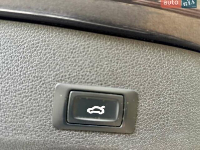 Сірий Ауді Ку 7, об'ємом двигуна 3 л та пробігом 183 тис. км за 12999 $, фото 9 на Automoto.ua