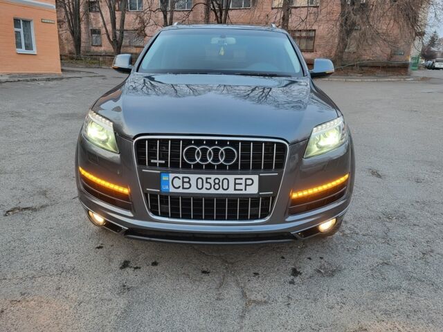 Ауди Ку 7 2014 в Чернигове на Automoto.ua Серый Ауди Ку 7, объемом двигателя 3 л и пробегом 240 тыс. км за 20500 $, фото 1 на Automoto.ua