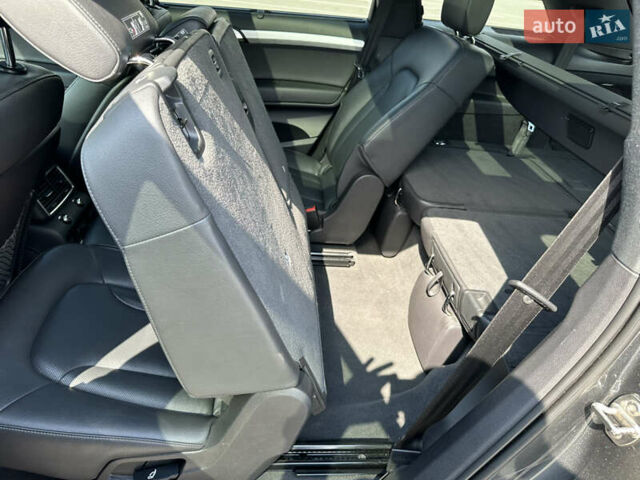 Сірий Ауді Ку 7, об'ємом двигуна 3 л та пробігом 171 тис. км за 24900 $, фото 20 на Automoto.ua