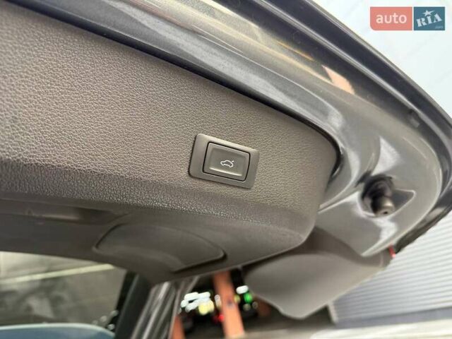 Сірий Ауді Ку 7, об'ємом двигуна 3 л та пробігом 242 тис. км за 17990 $, фото 27 на Automoto.ua