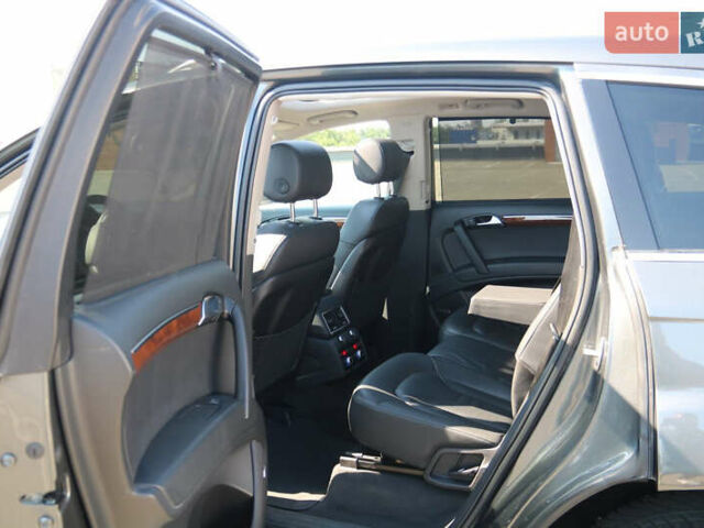 Сірий Ауді Ку 7, об'ємом двигуна 3 л та пробігом 193 тис. км за 16500 $, фото 22 на Automoto.ua