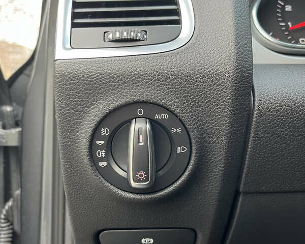 Сірий Ауді Ку 7, об'ємом двигуна 3 л та пробігом 190 тис. км за 17000 $, фото 10 на Automoto.ua