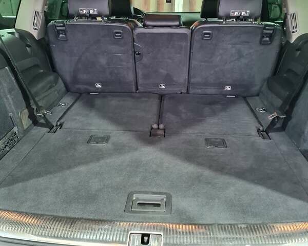 Ауди Ку 7 2014 в Тернополе на Automoto.ua Серый Ауди Ку 7, объемом двигателя 3 л и пробегом 184 тыс. км за 27000 $, фото 17 на Automoto.ua