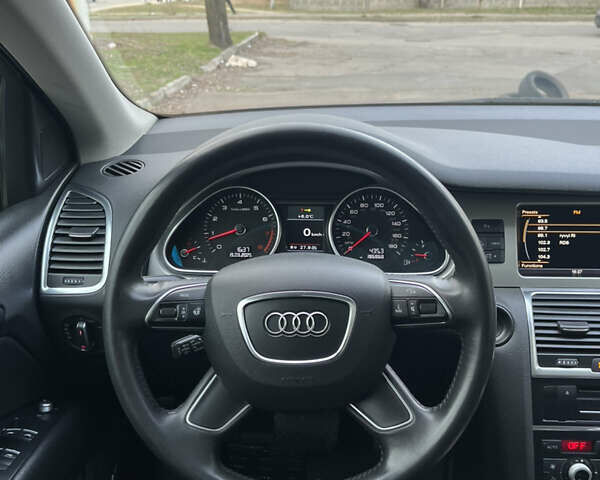 Сірий Ауді Ку 7, об'ємом двигуна 3 л та пробігом 190 тис. км за 17000 $, фото 16 на Automoto.ua