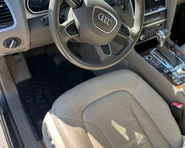 Сірий Ауді Ку 7, об'ємом двигуна 3 л та пробігом 230 тис. км за 18000 $, фото 19 на Automoto.ua