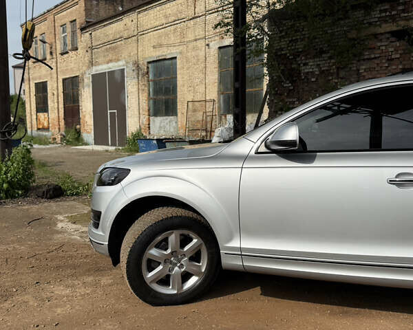 Ауди Ку 7 2014 в Львове на Automoto.ua Серый Ауди Ку 7, объемом двигателя 3 л и пробегом 218 тыс. км за 14950 $, фото 3 на Automoto.ua