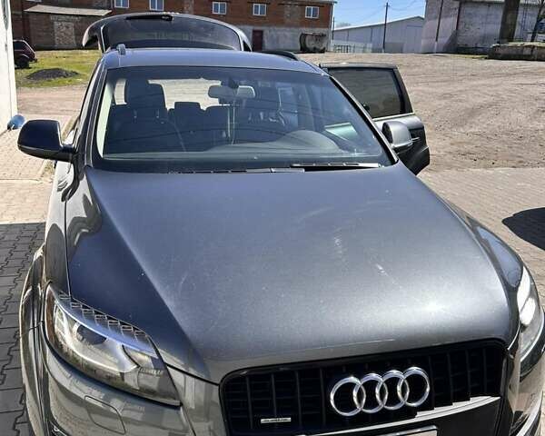 Серый Ауди Ку 7, объемом двигателя 2.97 л и пробегом 200 тыс. км за 21500 $, фото 1 на Automoto.ua