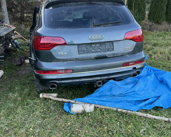 Серый Ауди Ку 7, объемом двигателя 2.97 л и пробегом 206 тыс. км за 8500 $, фото 6 на Automoto.ua