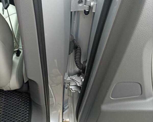 Серый Ауди Ку 7, объемом двигателя 2.97 л и пробегом 366 тыс. км за 17500 $, фото 20 на Automoto.ua