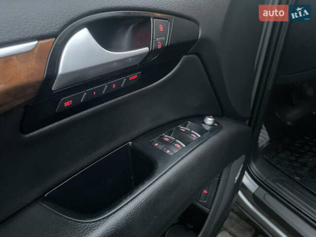 Серый Ауди Ку 7, объемом двигателя 2.97 л и пробегом 226 тыс. км за 23500 $, фото 19 на Automoto.ua