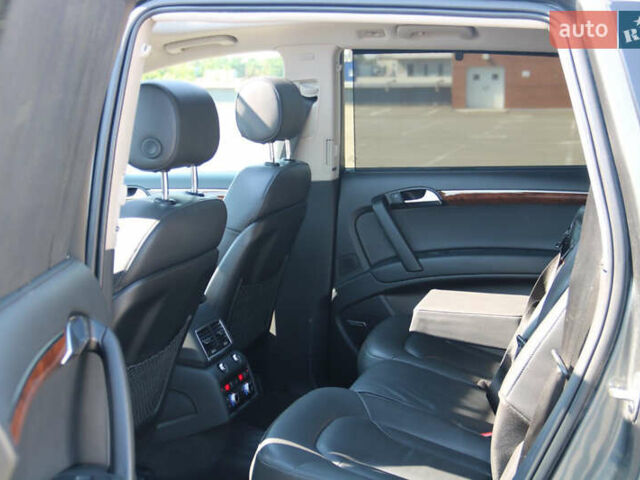 Сірий Ауді Ку 7, об'ємом двигуна 3 л та пробігом 193 тис. км за 16500 $, фото 23 на Automoto.ua