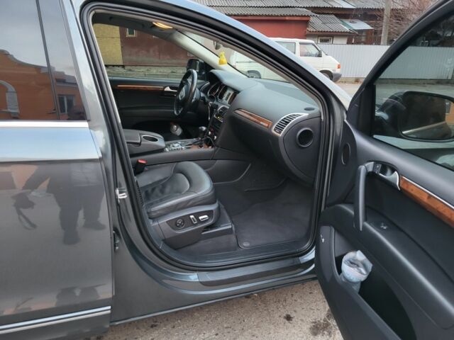 Ауди Ку 7 2014 в Чернигове на Automoto.ua Серый Ауди Ку 7, объемом двигателя 3 л и пробегом 240 тыс. км за 20500 $, фото 2 на Automoto.ua