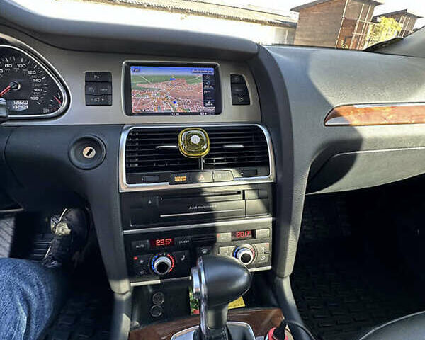 Серый Ауди Ку 7, объемом двигателя 2.97 л и пробегом 144 тыс. км за 19700 $, фото 15 на Automoto.ua