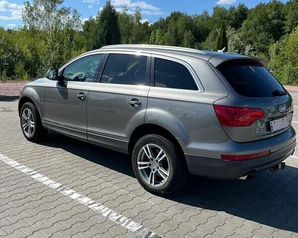 Сірий Ауді Ку 7, об'ємом двигуна 3 л та пробігом 230 тис. км за 18000 $, фото 5 на Automoto.ua