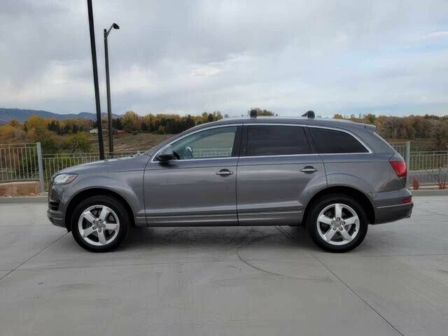 Серый Ауди Ку 7, объемом двигателя 3 л и пробегом 84 тыс. км за 14800 $, фото 2 на Automoto.ua