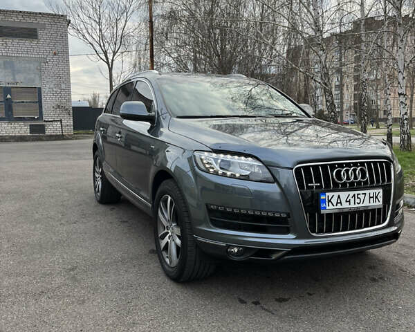 Сірий Ауді Ку 7, об'ємом двигуна 3 л та пробігом 190 тис. км за 17000 $, фото 2 на Automoto.ua