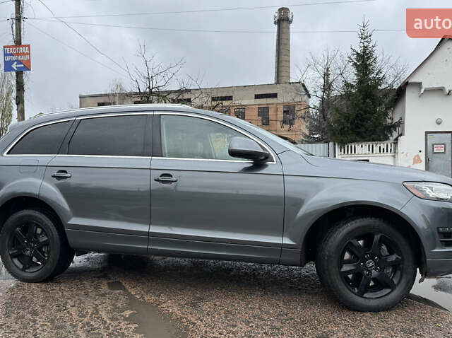 Серый Ауди Ку 7, объемом двигателя 3 л и пробегом 213 тыс. км за 13900 $, фото 3 на Automoto.ua