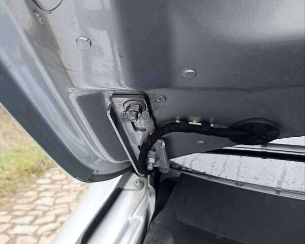 Серый Ауди Ку 7, объемом двигателя 2.97 л и пробегом 366 тыс. км за 17500 $, фото 15 на Automoto.ua