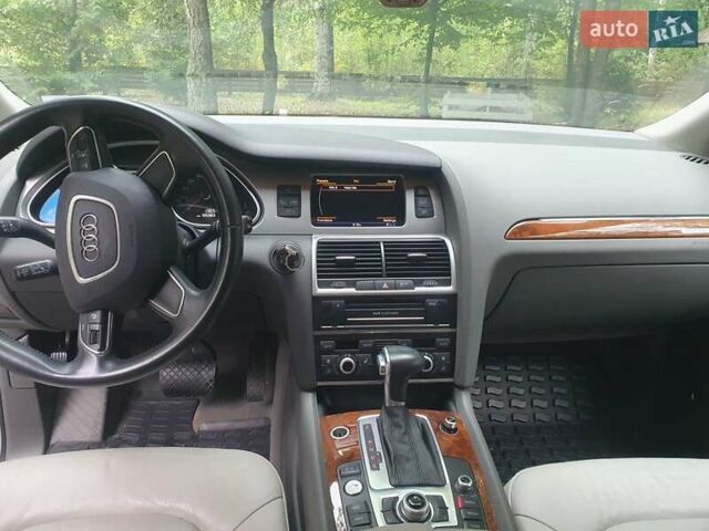 Серый Ауди Ку 7, объемом двигателя 3 л и пробегом 155 тыс. км за 13800 $, фото 4 на Automoto.ua