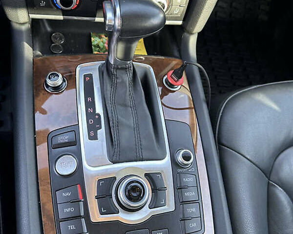 Серый Ауди Ку 7, объемом двигателя 2.97 л и пробегом 144 тыс. км за 19700 $, фото 14 на Automoto.ua