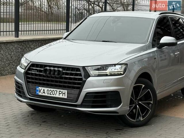 Сірий Ауді Ку 7, об'ємом двигуна 3 л та пробігом 180 тис. км за 26500 $, фото 4 на Automoto.ua